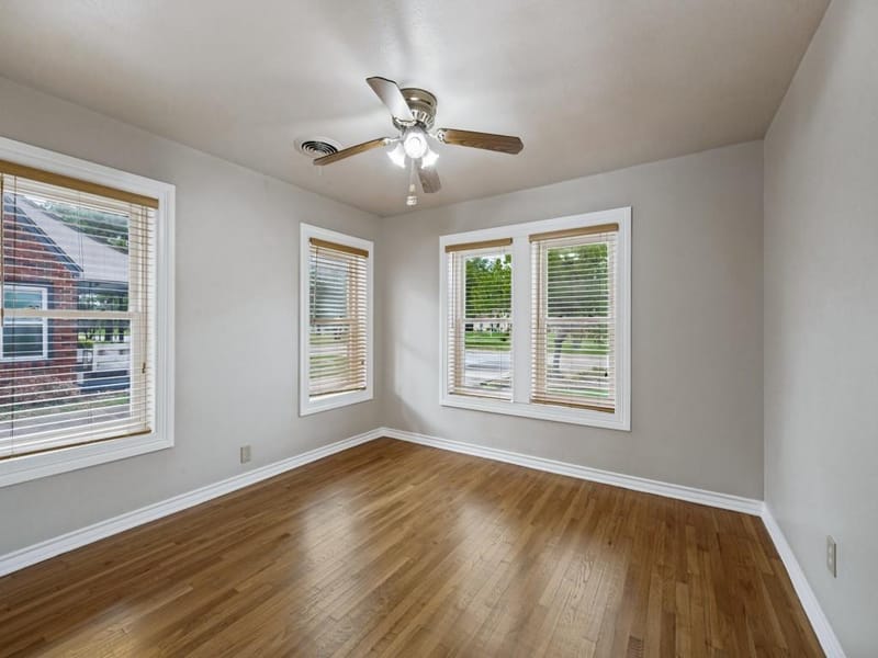 1122 Bonnie Brae Avenue, Fort Worth TX 76111 - Photo 9