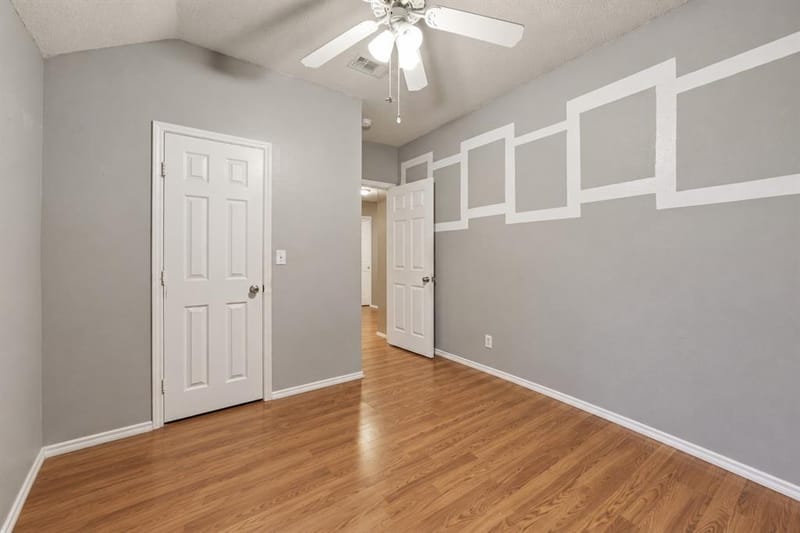 503 Horse Shoe Drive, Euless TX 76039 - Photo 9