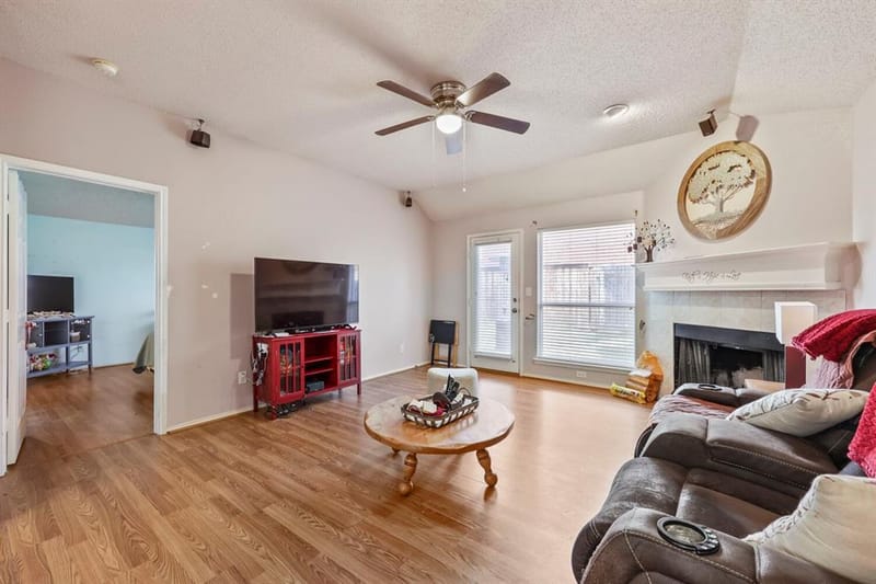 503 Horse Shoe Drive, Euless TX 76039 - Photo 14