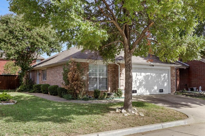 503 Horse Shoe Drive, Euless TX 76039 - Photo 11