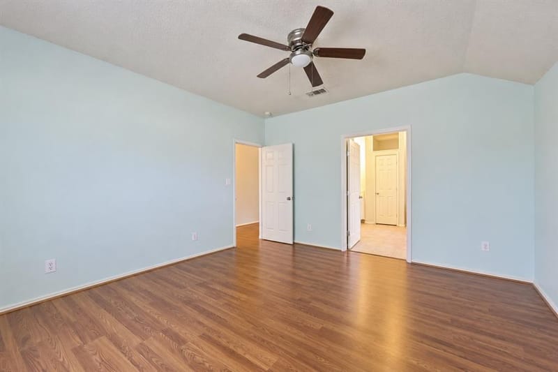 503 Horse Shoe Drive, Euless TX 76039 - Photo 8