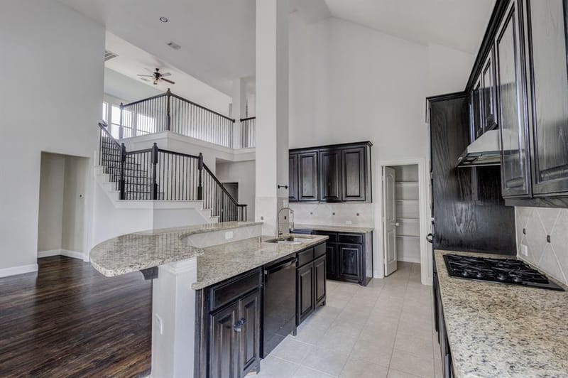 5159 Welara Drive, Grand Prairie TX 75052 - Photo 9