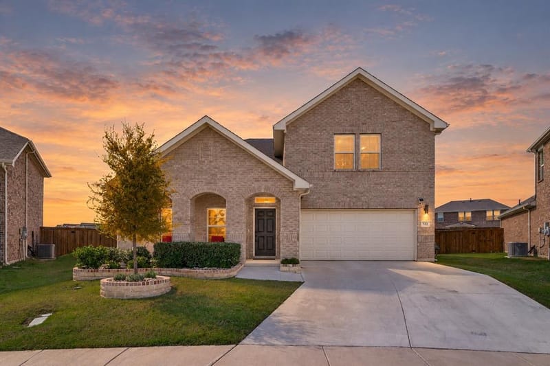 722 Lauren Grove Lane, Forney TX 75126