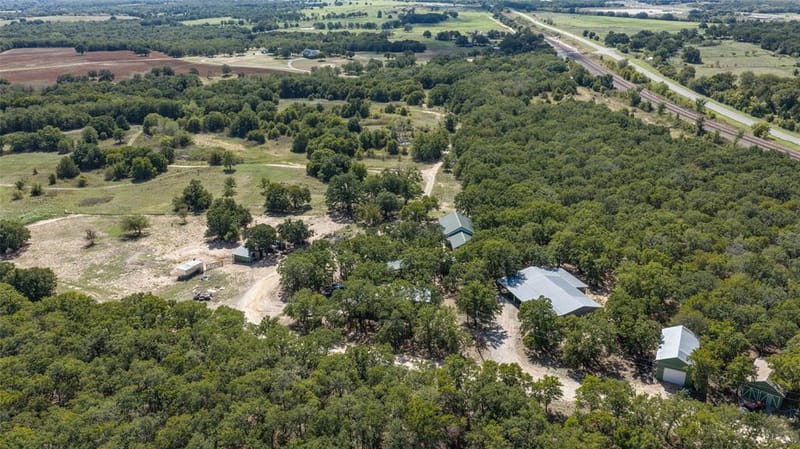 2483 Fruitland Road, Sunset TX 76270 - Photo 23