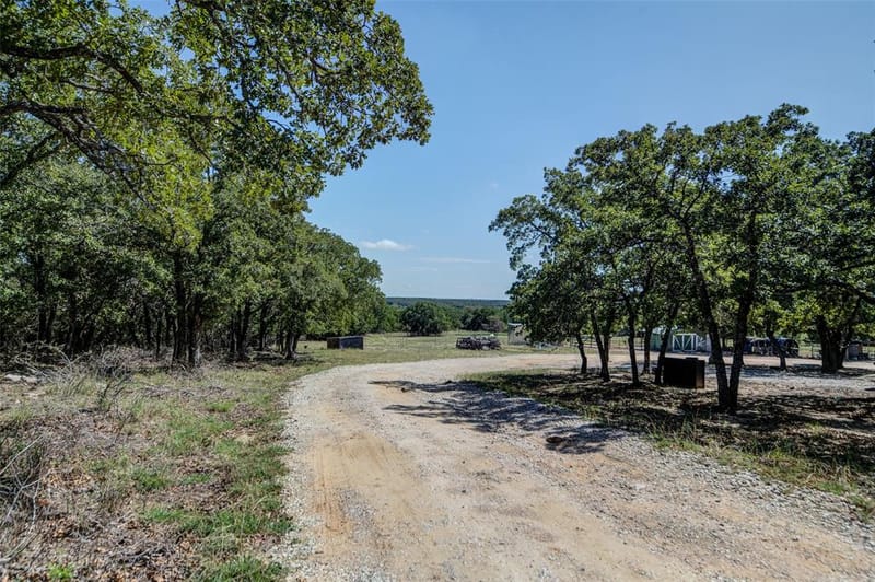 2483 Fruitland Road, Sunset TX 76270 - Photo 17