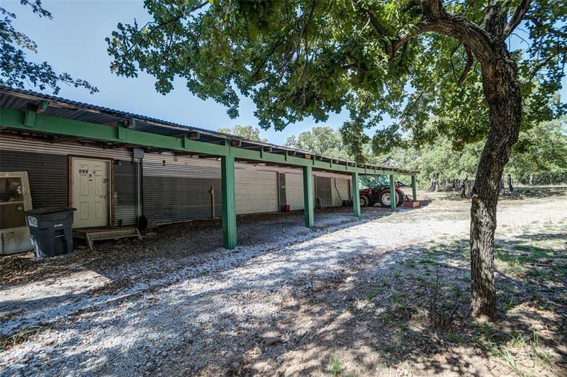 2483 Fruitland Road, Sunset TX 76270 - Photo 24