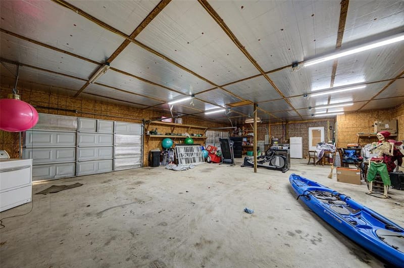 2483 Fruitland Road, Sunset TX 76270 - Photo 38