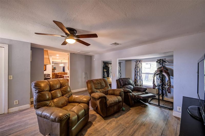 2483 Fruitland Road, Sunset TX 76270 - Photo 8