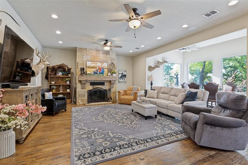 1148 County Road 1591, Alvord TX 76225 - Photo 7