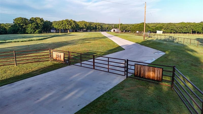 1148 County Road 1591, Alvord TX 76225 - Photo 40
