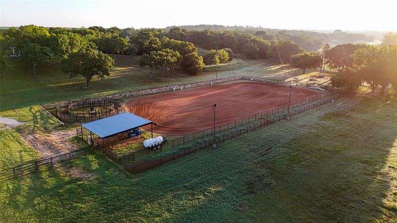1148 County Road 1591, Alvord TX 76225 - Photo 4