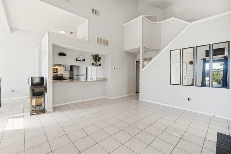 4935 Lomax Drive, Dallas TX 75227 - Photo 5