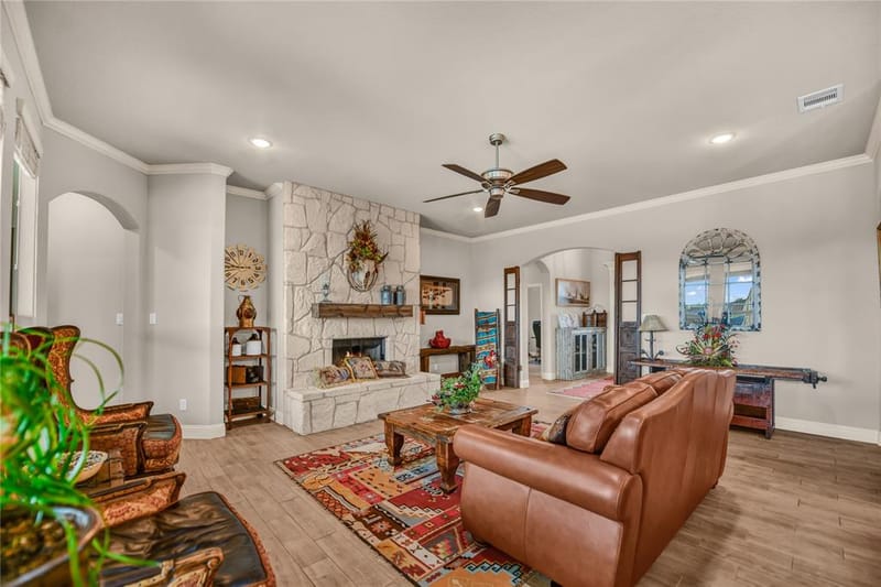 2125 Vanderbilt Drive, Weatherford TX 76088 - Photo 7