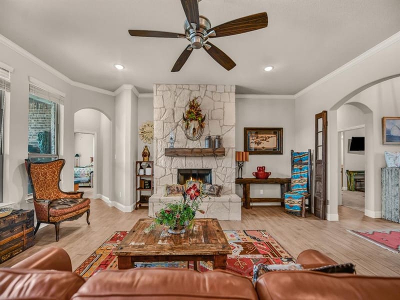 2125 Vanderbilt Drive, Weatherford TX 76088 - Photo 4