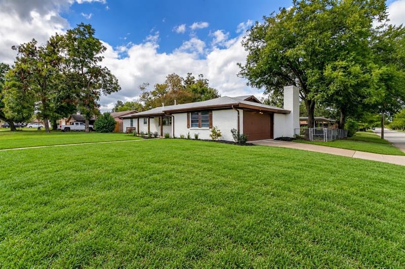 5800 Waltham Avenue, Fort Worth TX 76133 - Photo 2