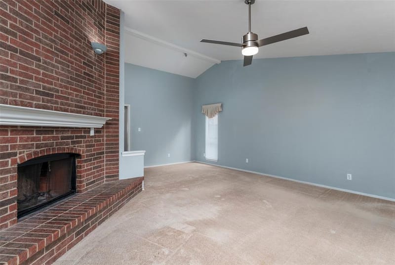 826 Camino Court, Grand Prairie TX 75052 - Photo 5