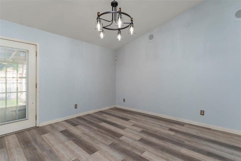 826 Camino Court, Grand Prairie TX 75052 - Photo 14