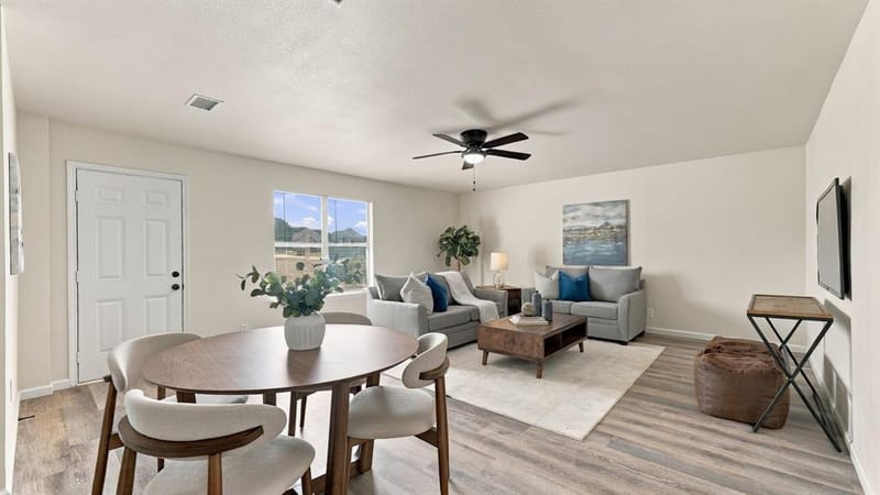 901 W Apache Trail, Granbury TX 76048 - Photo 6