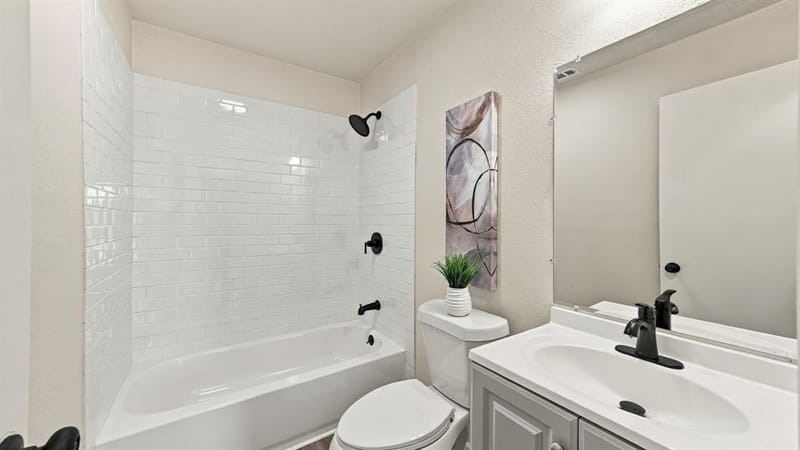901 W Apache Trail, Granbury TX 76048 - Photo 26