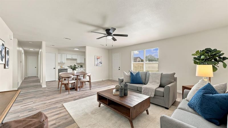 901 W Apache Trail, Granbury TX 76048 - Photo 7