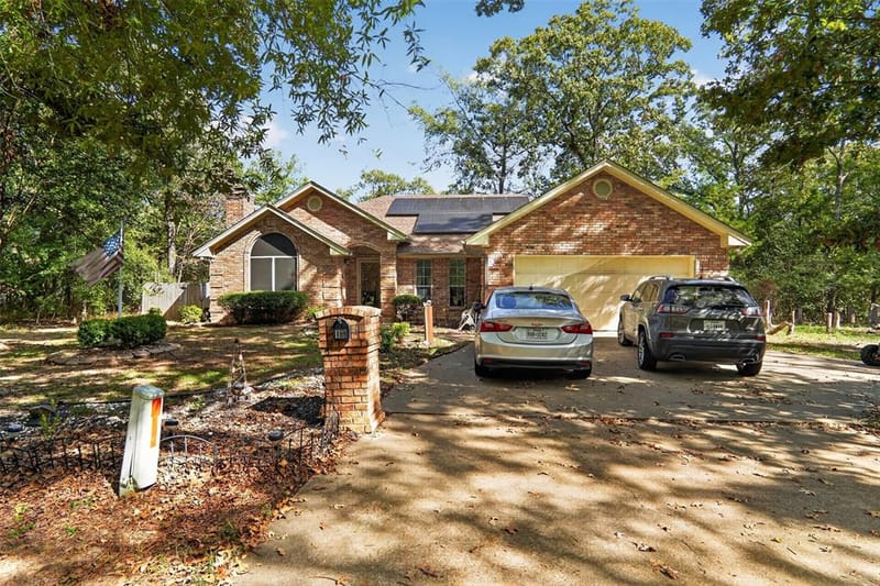 107 Parc Ouest Drive, Paris TX 75460