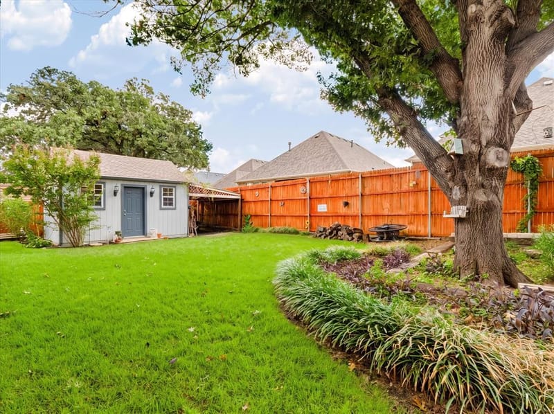 208 Wildbriar Street, Euless TX 76039 - Photo 27