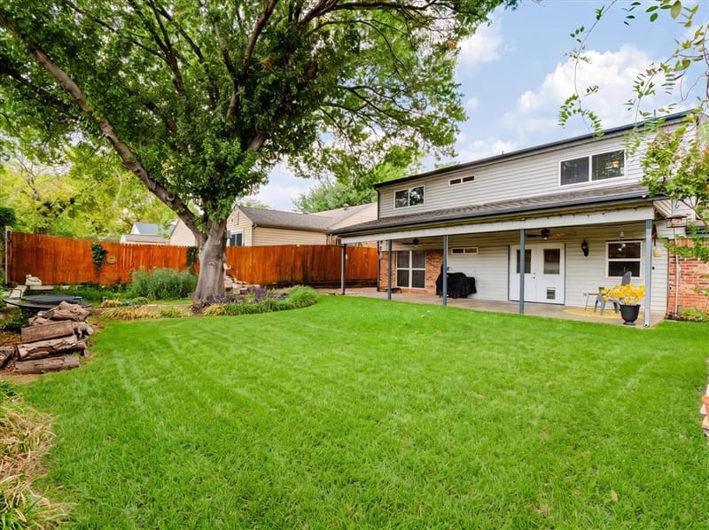 208 Wildbriar Street, Euless TX 76039 - Photo 28