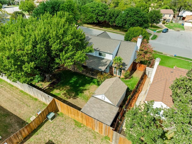 208 Wildbriar Street, Euless TX 76039 - Photo 35