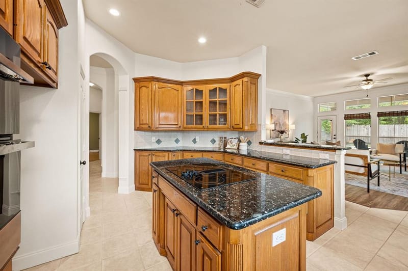 7613 Woodhaven Drive, North Richland Hills TX 76182 - Photo 14