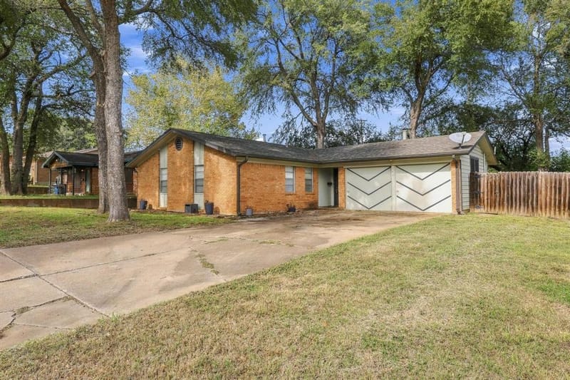 143 N Imperial Drive, Denison TX 75020 - Photo 4
