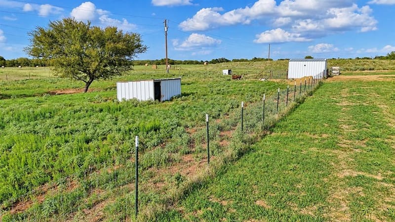 435 Lake Valley Road, Sunset TX 76270 - Photo 34