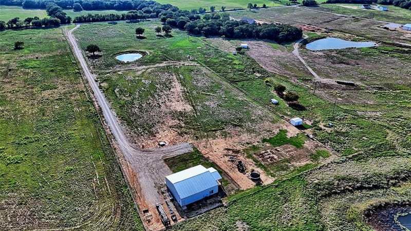 435 Lake Valley Road, Sunset TX 76270 - Photo 4