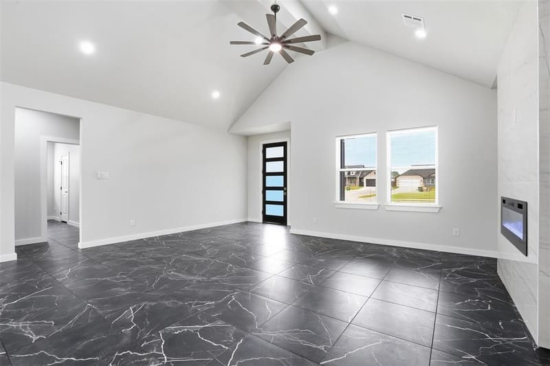544 Highview Court, Godley TX 76044 - Photo 12