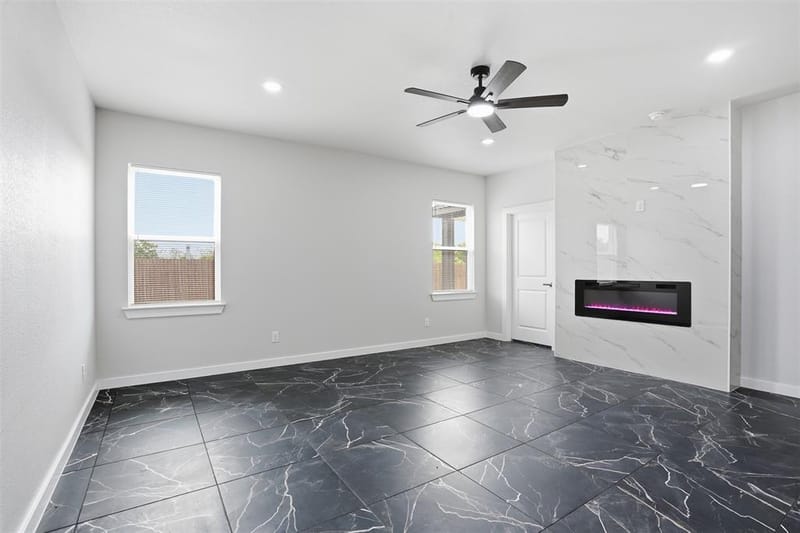 544 Highview Court, Godley TX 76044 - Photo 28