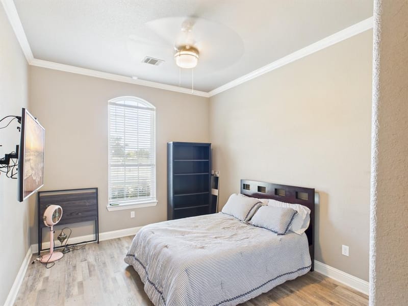 1201 E Iberian Court, Granbury TX 76048 - Photo 11