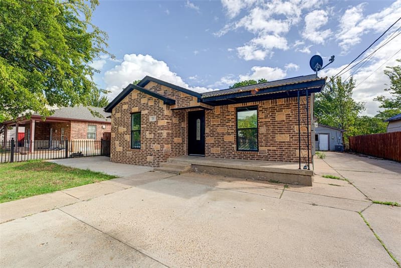 554 Pleasant Vista Drive, Dallas TX 75217 - Photo 17