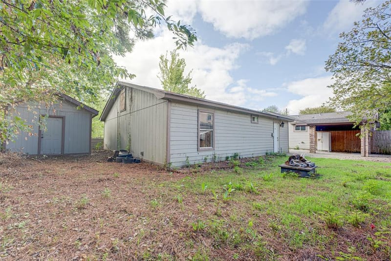 554 Pleasant Vista Drive, Dallas TX 75217 - Photo 22
