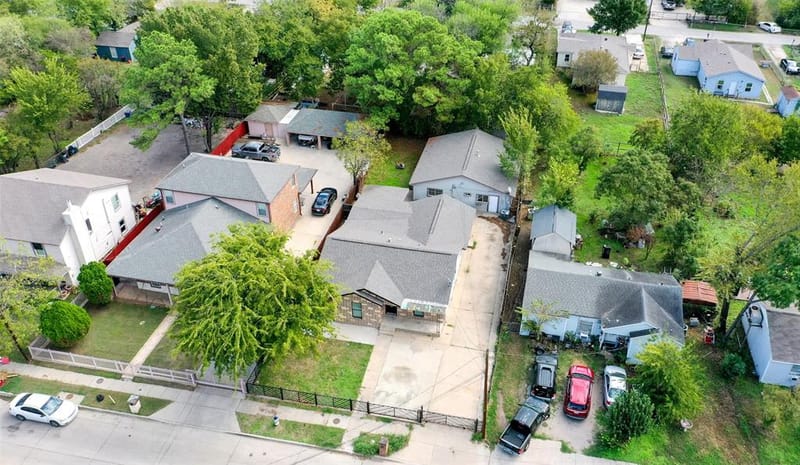554 Pleasant Vista Drive, Dallas TX 75217 - Photo 24