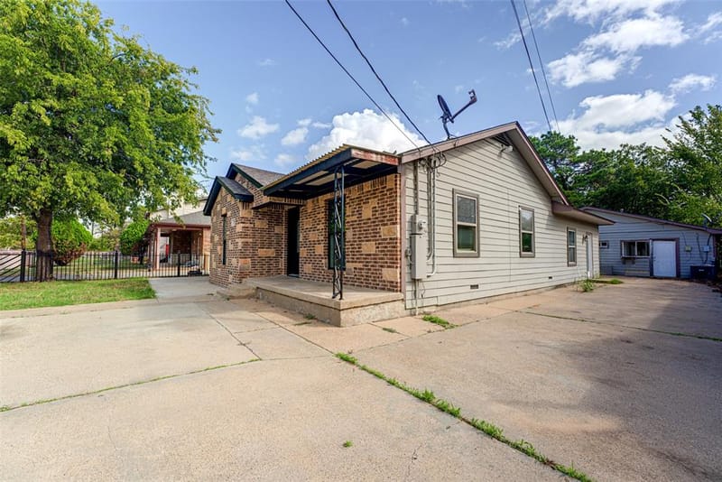 554 Pleasant Vista Drive, Dallas TX 75217 - Photo 18