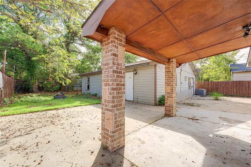 554 Pleasant Vista Drive, Dallas TX 75217 - Photo 21