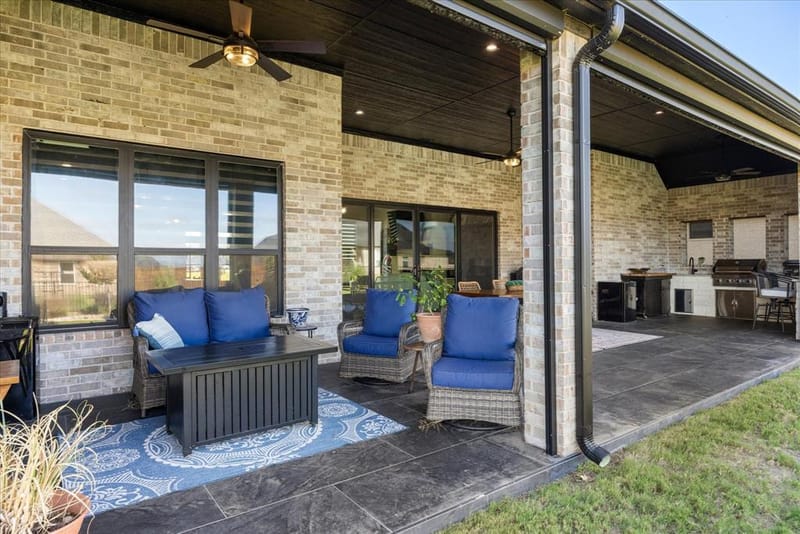1105 Tremont Lane, Granbury TX 76049 - Photo 33