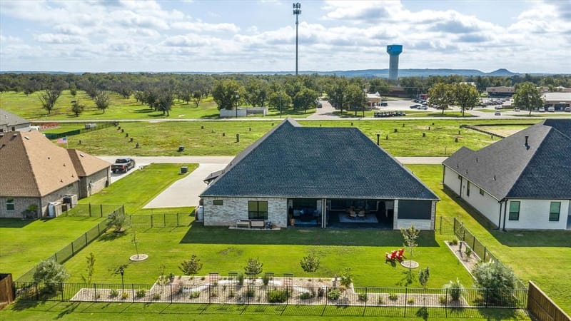 1105 Tremont Lane, Granbury TX 76049 - Photo 37