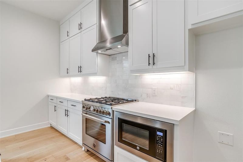 128 Garden Court E, Arlington TX 76013 - Photo 8