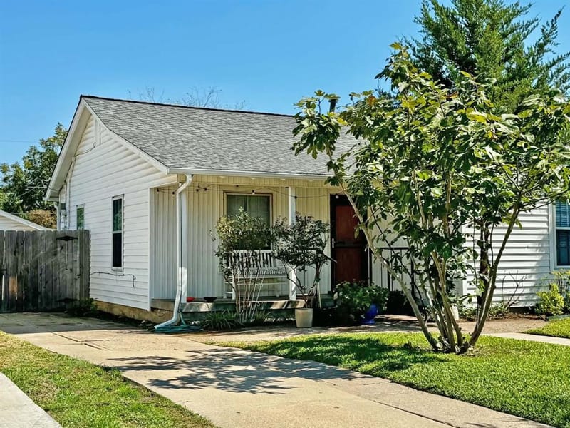 4117 5th Avenue, Fort Worth TX 76115 - Photo 2