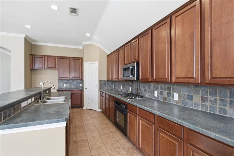 7605 Chadwick Drive, McKinney TX 75072 - Photo 14