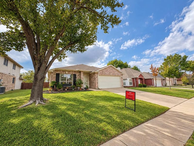 7616 Sunburst Trail, Denton TX 76210 - Photo 3