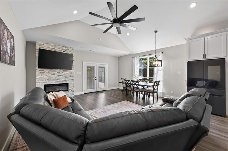 9116 Beckleycrest Avenue, Dallas TX 75232 - Photo 15
