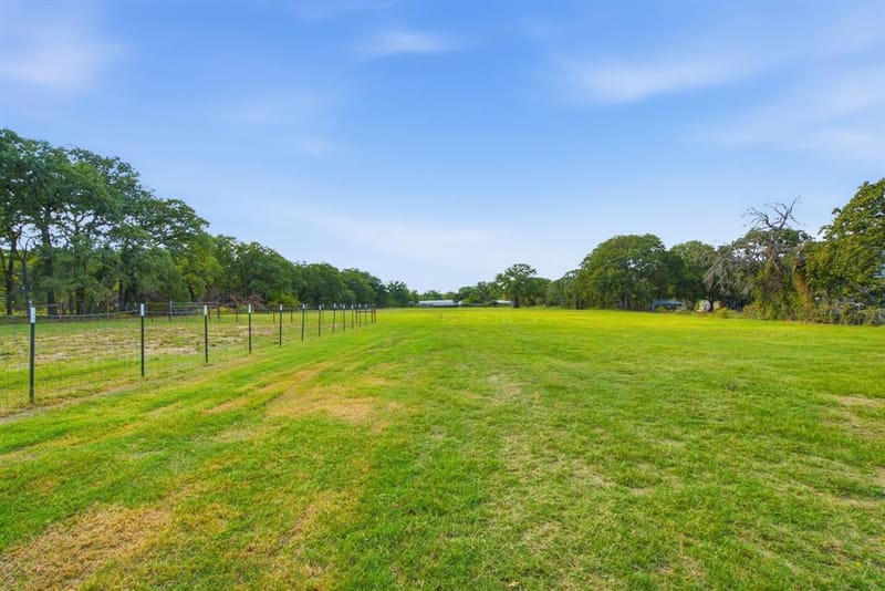517 Sandy Oaks Road, Springtown TX 76082 - Photo 7
