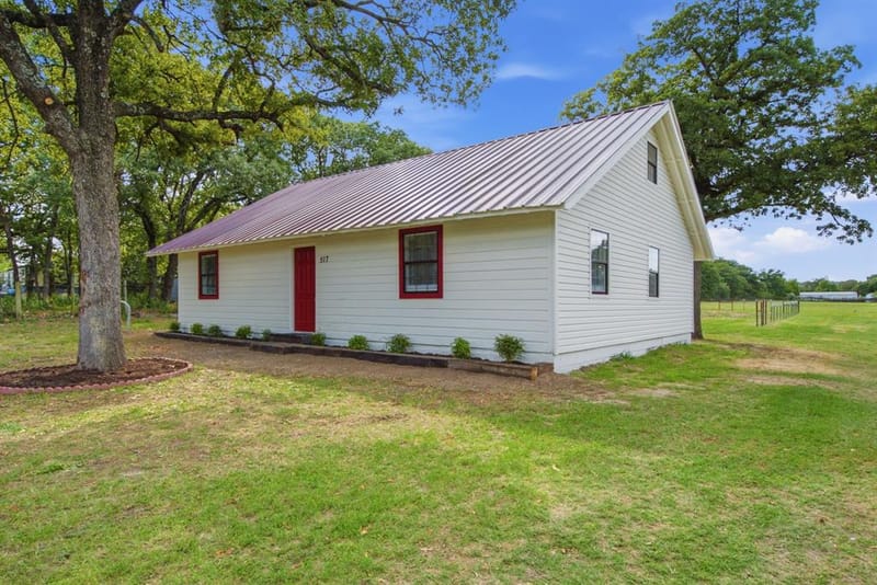 517 Sandy Oaks Road, Springtown TX 76082 - Photo 36