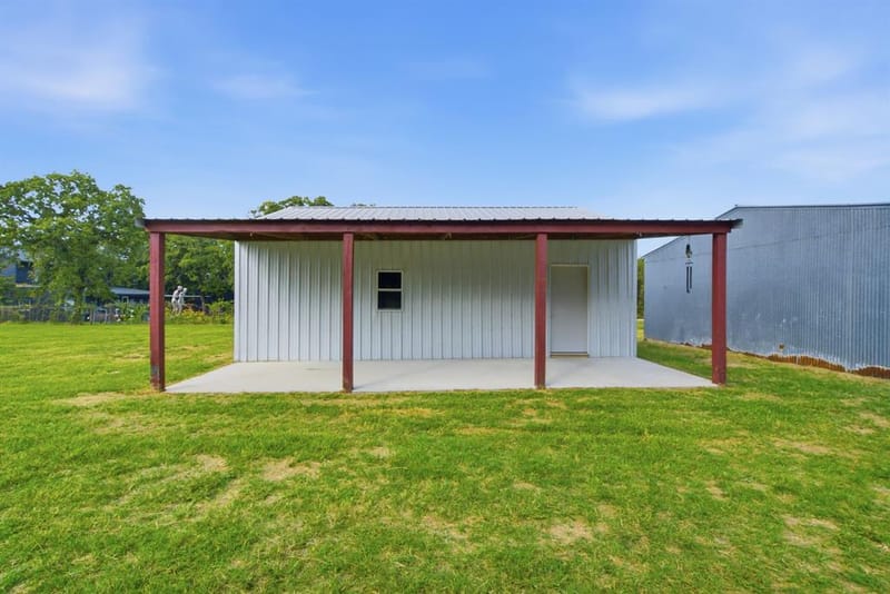 517 Sandy Oaks Road, Springtown TX 76082 - Photo 10